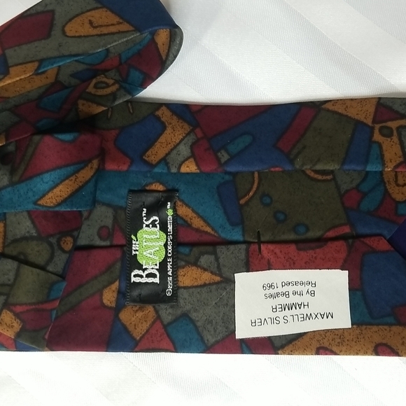 THE BEATLES TIE" MAXWELL SILVER HAMMER" BY APPLE CORPS - Picture 6 of 8